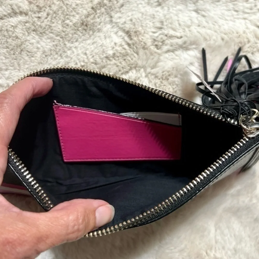 ⭐️⭐️Victoria's Secret Zippered Croc Snakeskin Clutch - Picture 6 of 10